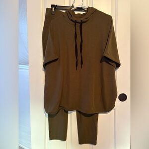 Lou & Grey Super Soft Olive Green Lounge Set